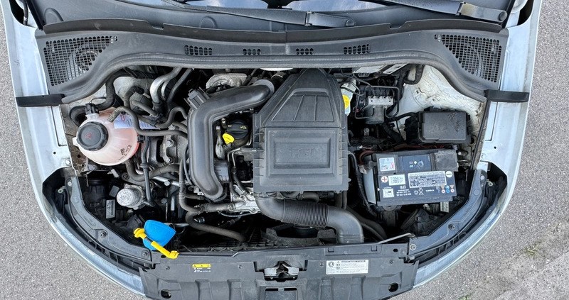 Skoda Fabia cena 52500 przebieg: 65500, rok produkcji 2017 z Warszawa małe 121